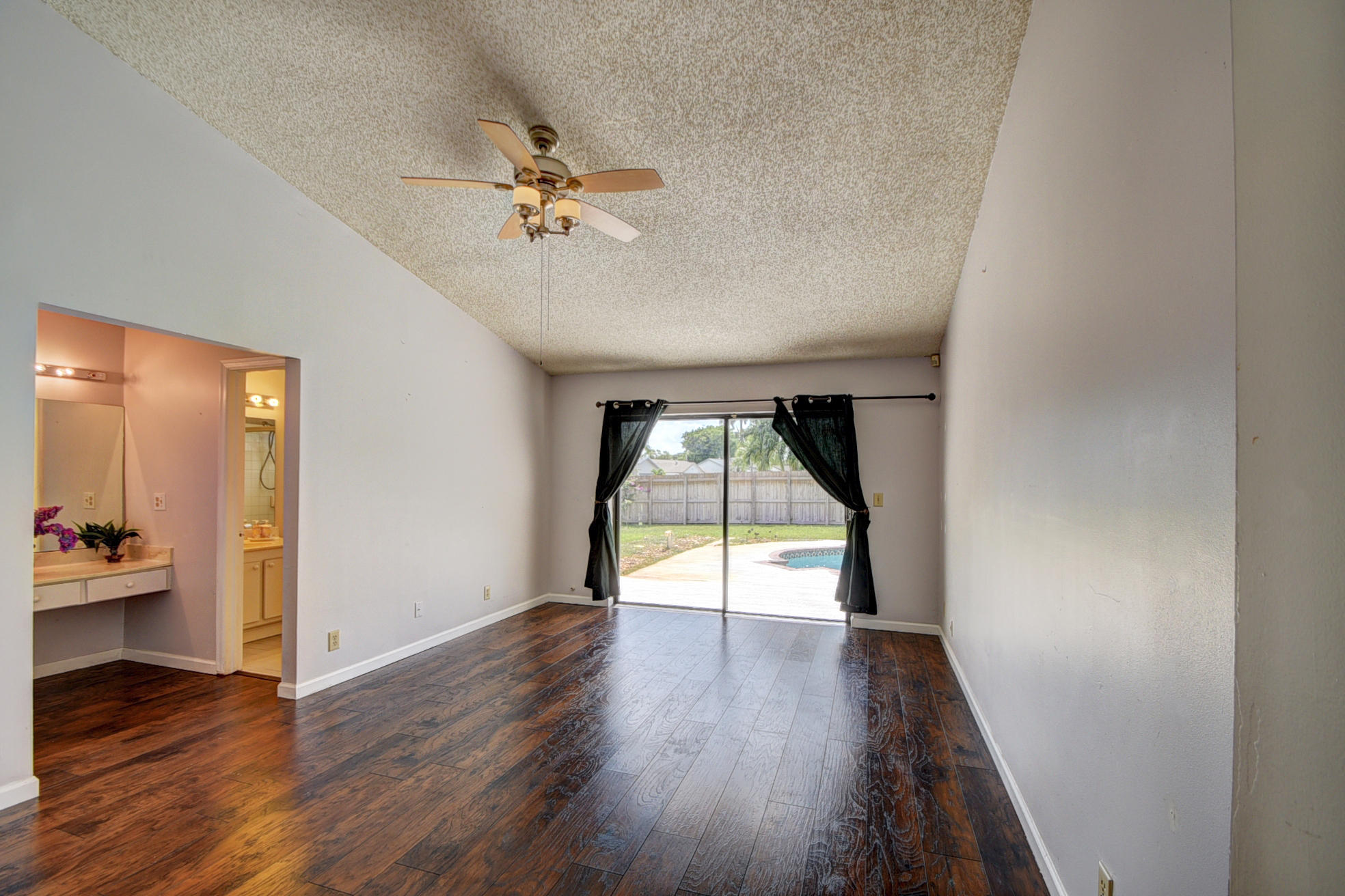9783 Richmond Circle Boca Raton, FL 33434 - Photo 20 of 30 mmaster bedroom