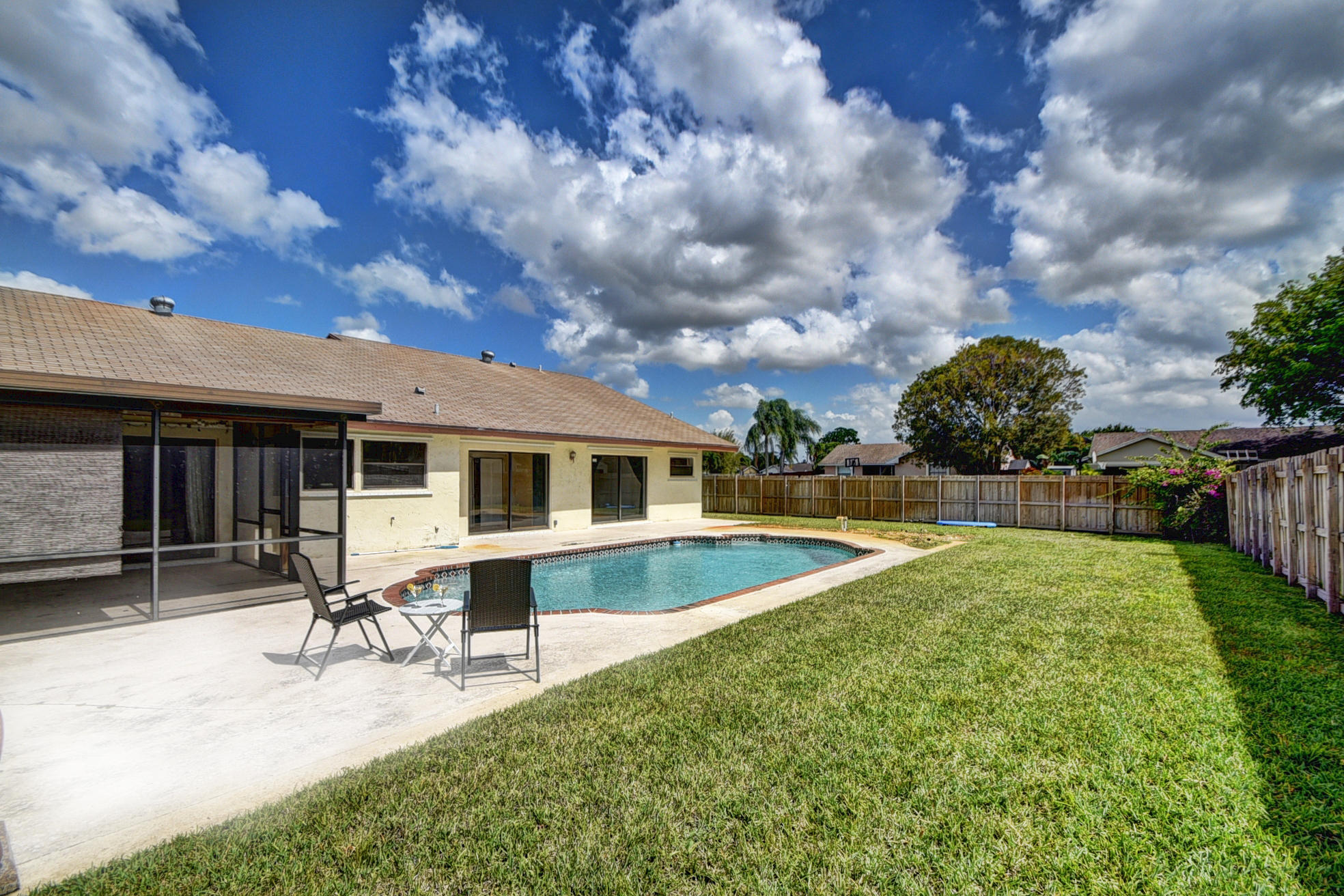 9783 Richmond Circle Boca Raton, FL 33434 - Photo 4 of 30 backyard