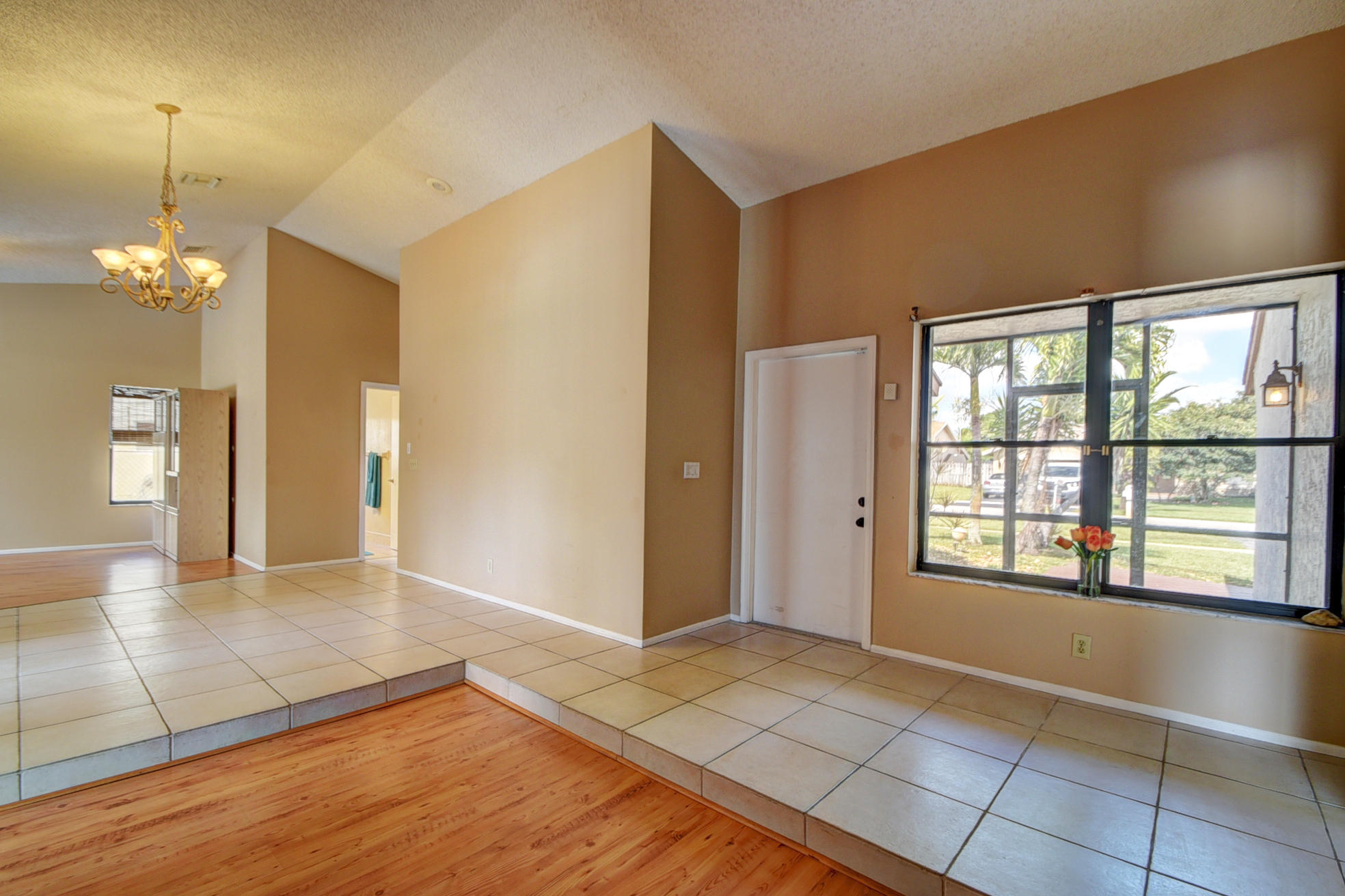 9783 Richmond Circle Boca Raton, FL 33434 - Photo 8 of 30 DSC_9920_1_2_3_4