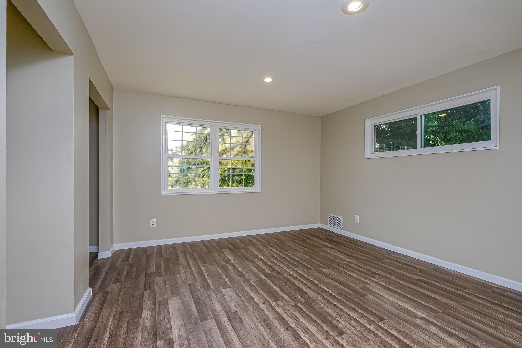 5813 Danbury Road Springfield, VA 22150 - Photo 11 of 31
