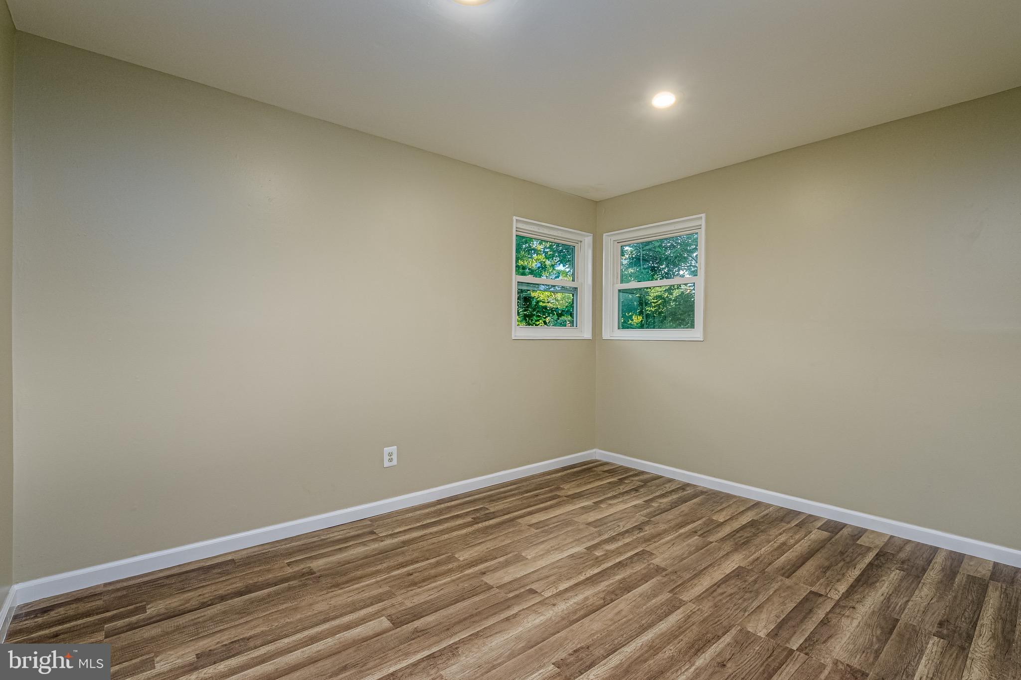 5813 Danbury Road Springfield, VA 22150 - Photo 14 of 31
