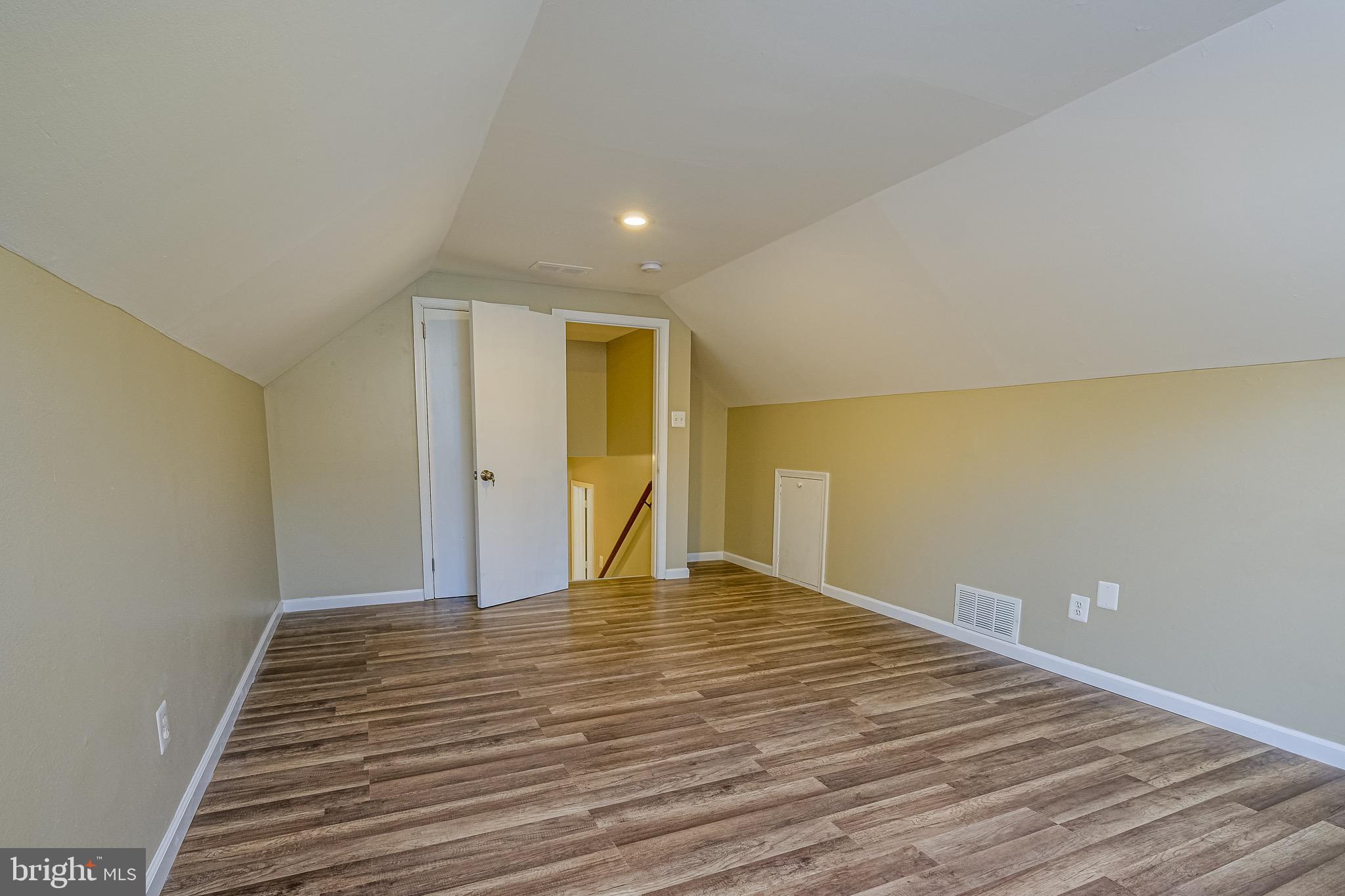 5813 Danbury Road Springfield, VA 22150 - Photo 18 of 31