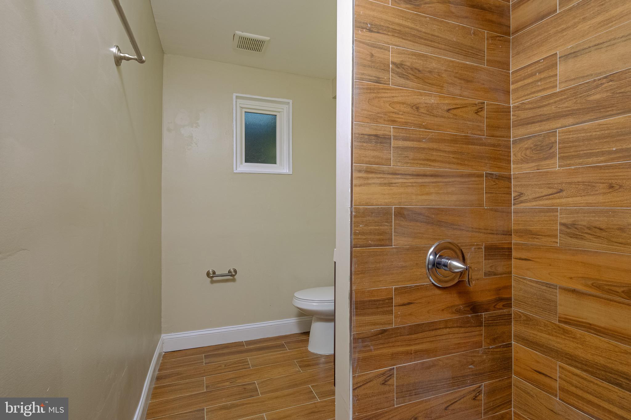 5813 Danbury Road Springfield, VA 22150 - Photo 27 of 31