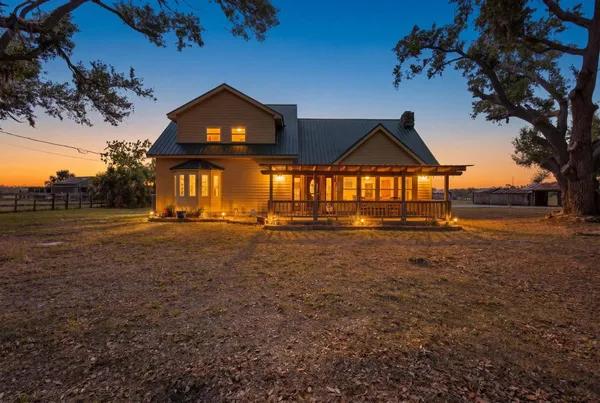 $400,000 | 15270 Beach Road, Perry, FL 32348