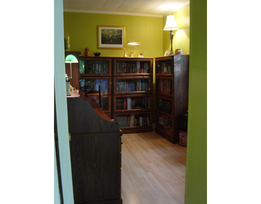 1 Winona Road Burlington, MA 01803 - Photo 6 of 18 Gallery Image 6