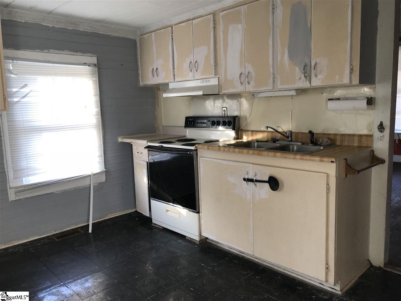 1012 Orr Street Pelzer, SC 29669 - Photo 2 of 13