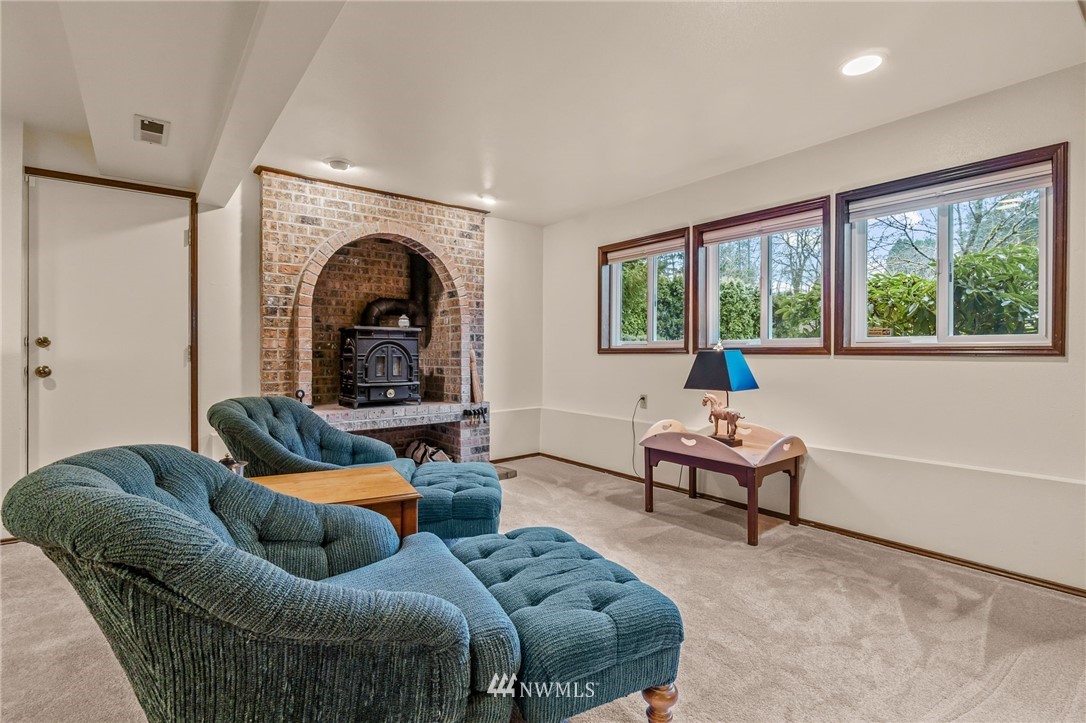 10822 Northeast 182nd Court Bothell, WA 98011 - Photo 22 of 40 Gallery Image 22