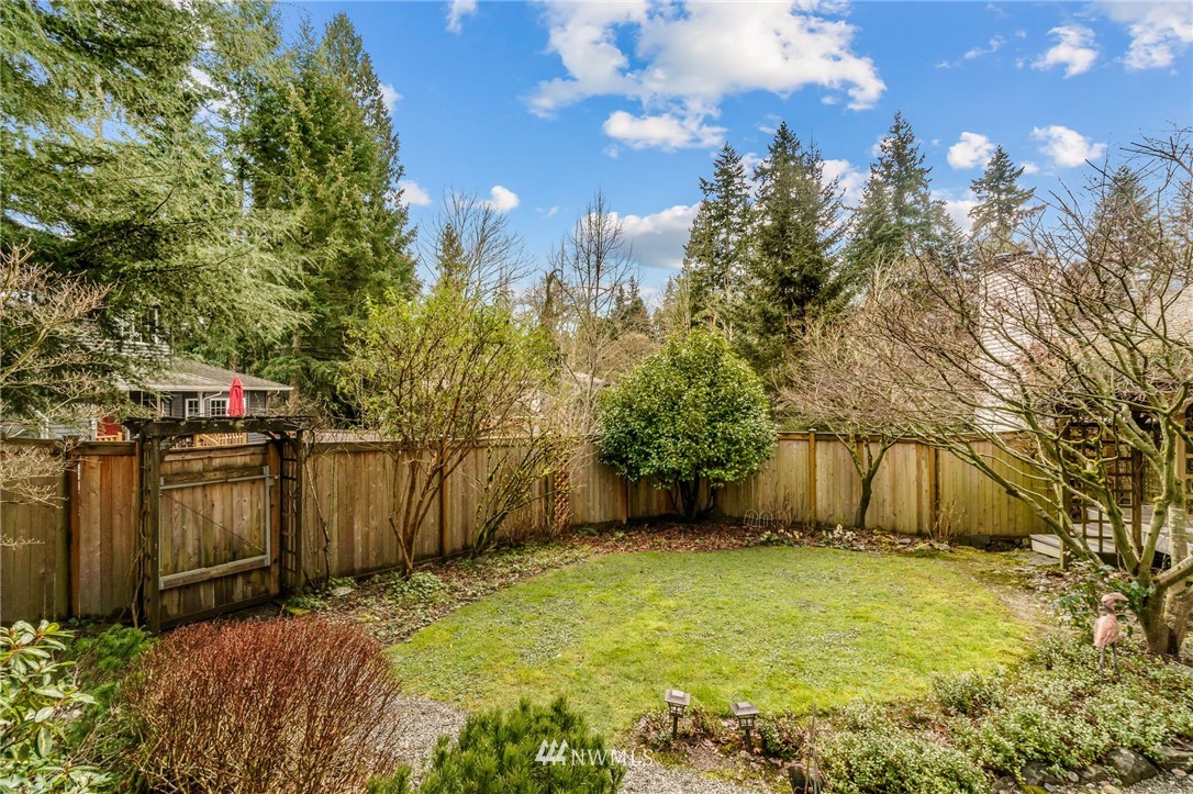 10822 Northeast 182nd Court Bothell, WA 98011 - Photo 31 of 40 Gallery Image 31