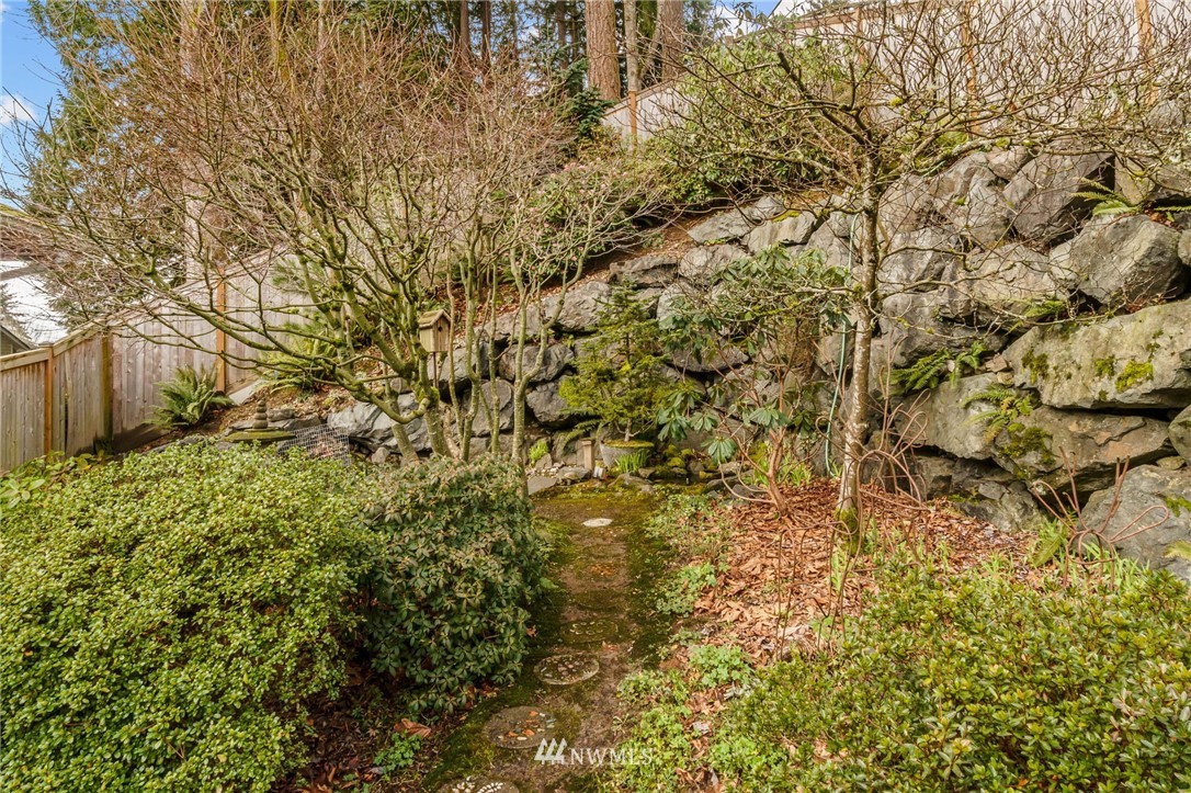 10822 Northeast 182nd Court Bothell, WA 98011 - Photo 33 of 40 Gallery Image 33