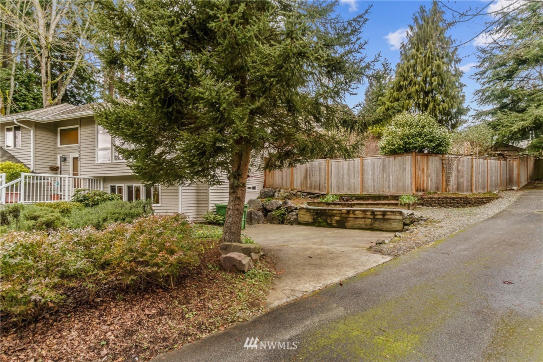 10822 Northeast 182nd Court Bothell, WA 98011 - Photo 34 of 40 Gallery Image 34