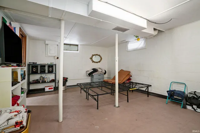 $228,000 | 23689 Greenwood Boulevard, Elkhart, IN 46516