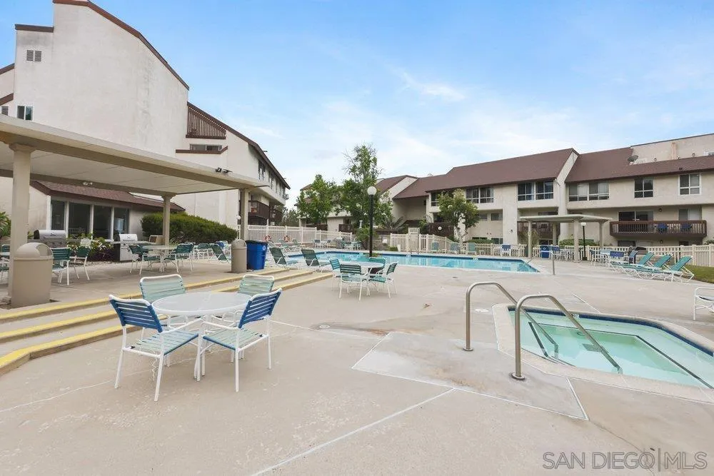 6131 Rancho Mission Road, Unit 114 San Diego, CA 92108 - Photo 18 of 25 Gallery Image 18