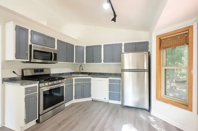 $399,999 | 300 Butternut Lane, Burnsville, MN 55306