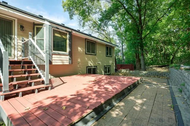 $399,999 | 300 Butternut Lane, Burnsville, MN 55306