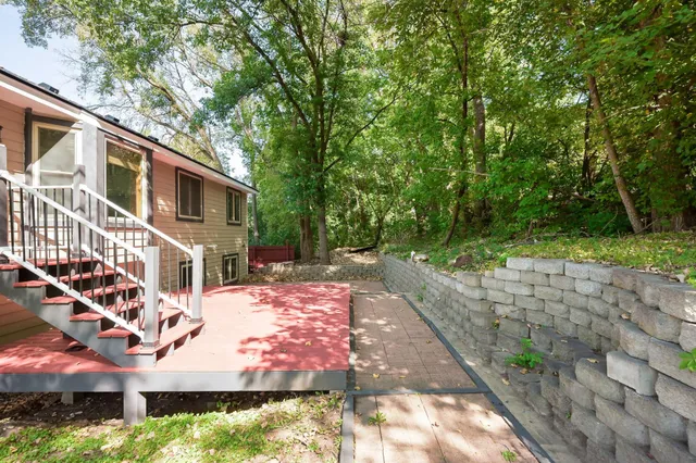 $399,999 | 300 Butternut Lane, Burnsville, MN 55306