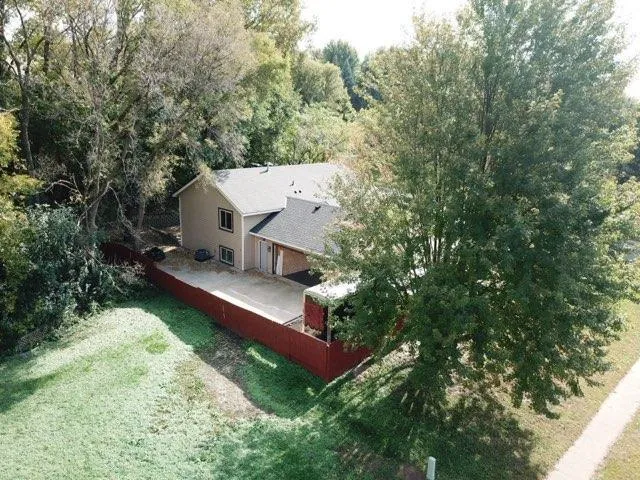 $399,999 | 300 Butternut Lane, Burnsville, MN 55306