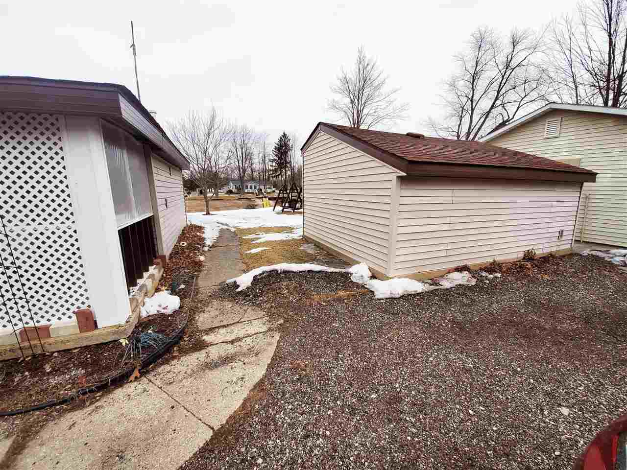 1077 East Brushaber Road Hope, MI 48628 - Photo 25 of 34