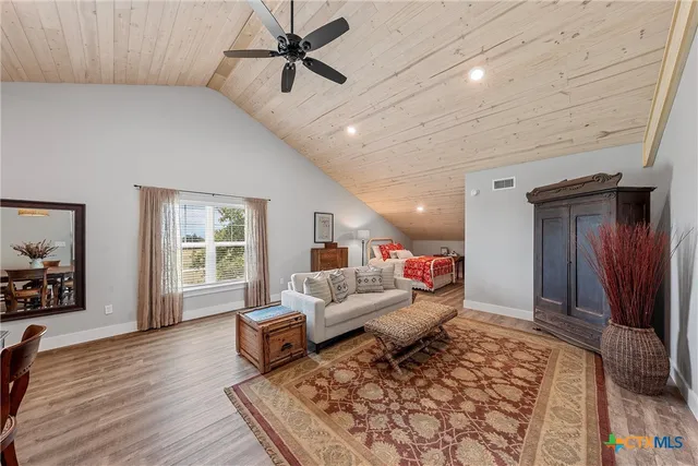 $674,900 | 1006 County Road 280, Cameron, TX 76520