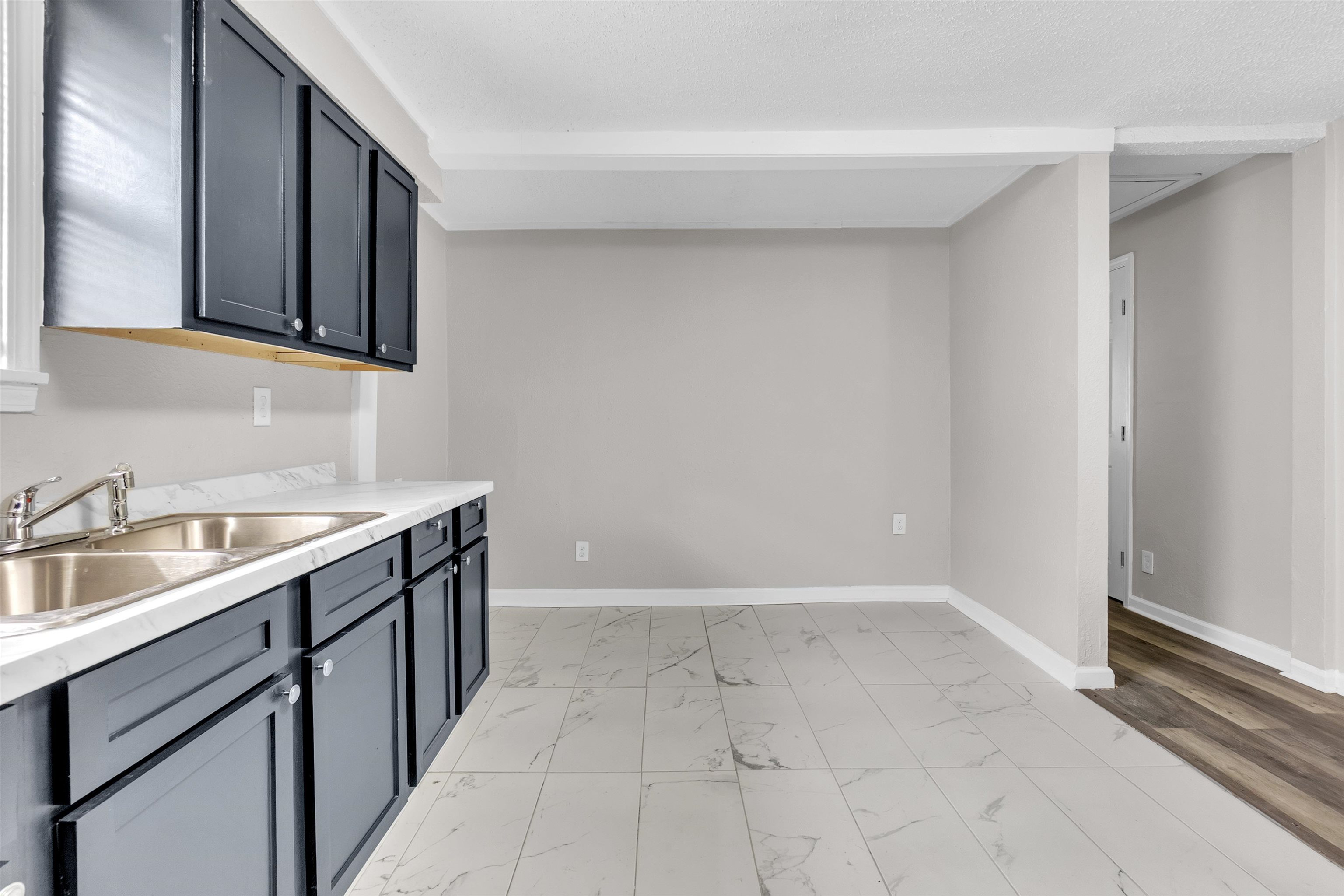 560 West Peebles Road Memphis, TN 38109 - Photo 11 of 18