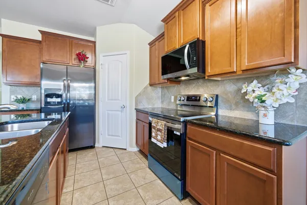 $235,000 | 117 Hematite Lane, Jarrell, TX 76537