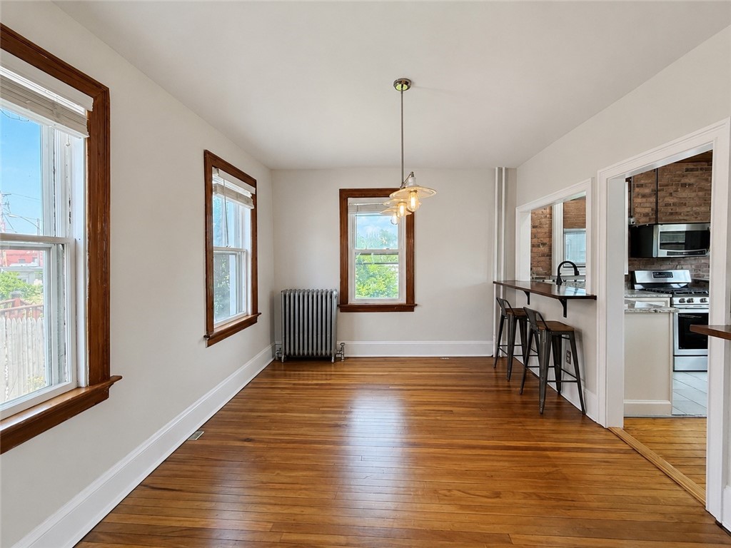 209 3rd Street Newport, RI 02840 - Photo 6 of 22