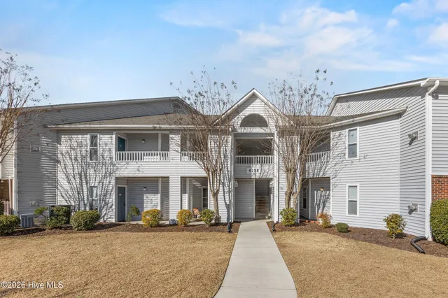 $269,000 | 4138 Breezewood Drive, Unit 201, Wilmington, NC 28412