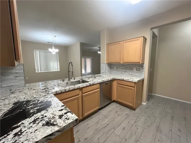 $2,200 | 673 Peachy Canyon Circle, Unit 103, Las Vegas, NV 89144