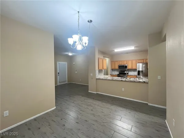 $2,200 | 673 Peachy Canyon Circle, Unit 103, Las Vegas, NV 89144