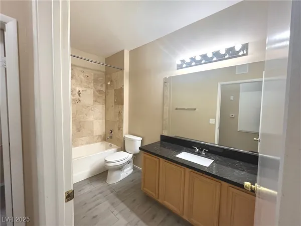 $2,200 | 673 Peachy Canyon Circle, Unit 103, Las Vegas, NV 89144