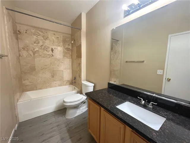 $2,200 | 673 Peachy Canyon Circle, Unit 103, Las Vegas, NV 89144