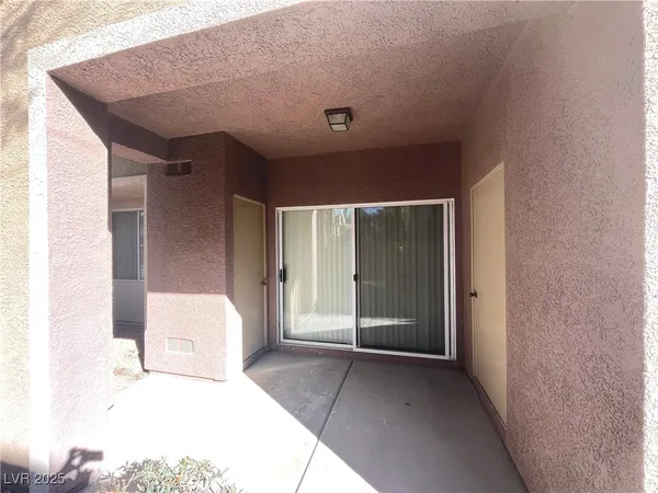 $2,200 | 673 Peachy Canyon Circle, Unit 103, Las Vegas, NV 89144