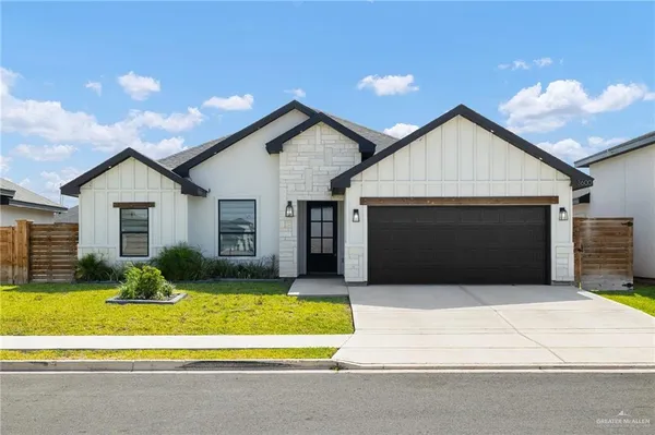 $2,200 | 3600 South Peak Drive, Edinburg, TX 78542