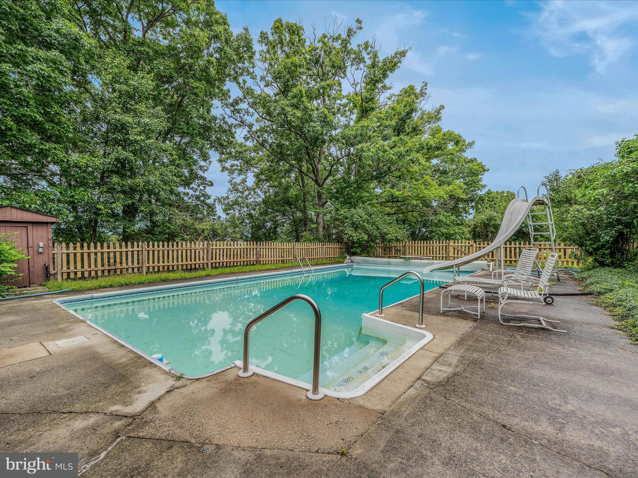 1103 Waugh Road Berkeley Springs, WV 25411 - Photo 11 of 63 Pool