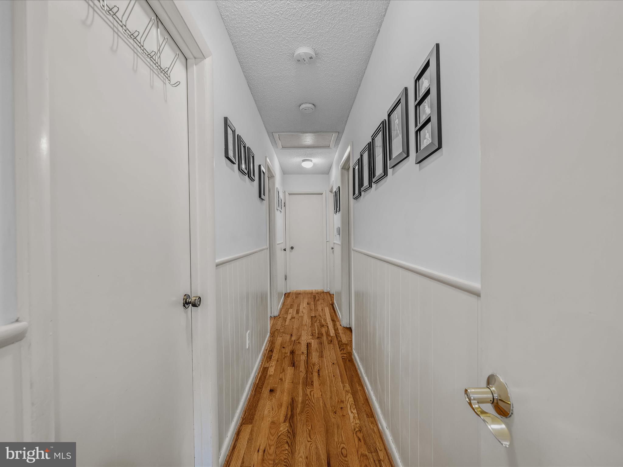 1103 Waugh Road Berkeley Springs, WV 25411 - Photo 39 of 63 Hallway