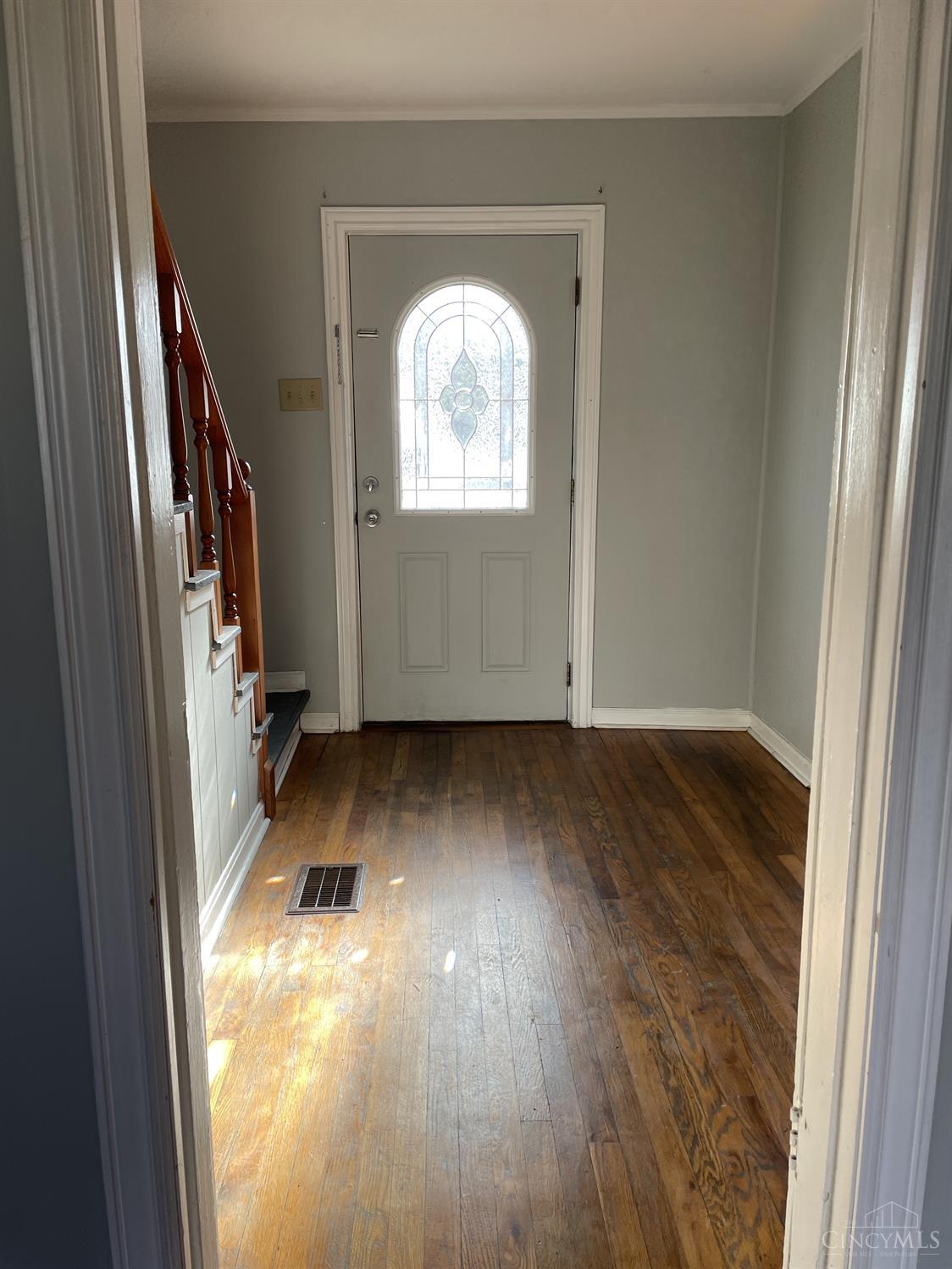 141 South Riverside Drive Batavia, OH 45103 - Photo 5 of 40 Gallery Image 5
