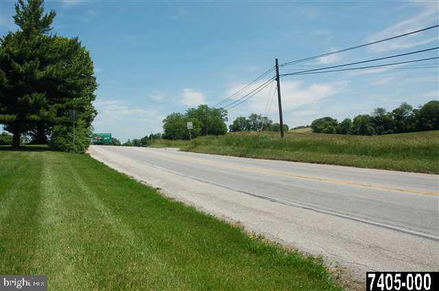 6775 York Road Spring Grove, PA 17362 - Photo 3 of 4