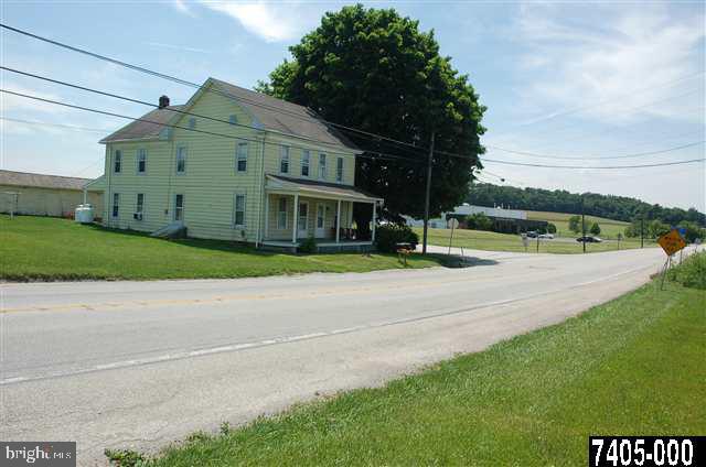 6775 York Road Spring Grove, PA 17362 - Photo 4 of 4