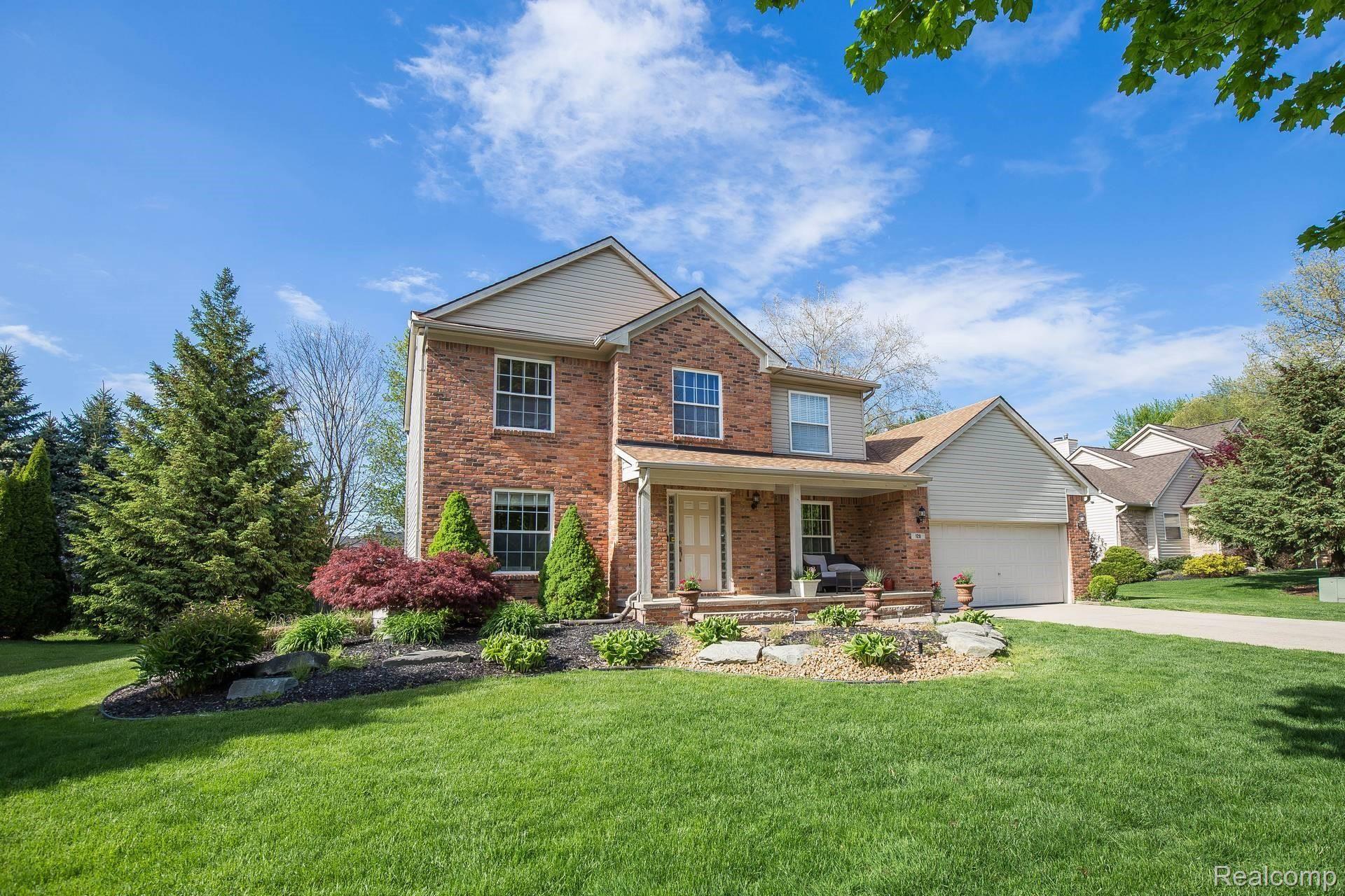 128 Chestnut Ridge Walled Lake, MI 48390 - Photo 3 of 29 ExtraImage-822326.jpg
