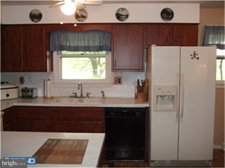 500 New Road Southampton, NJ 08088 - Photo 12 of 23 Kitchen