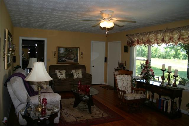 2040 Union Camp Road Lafayette, TN 37083 - Photo 7 of 13