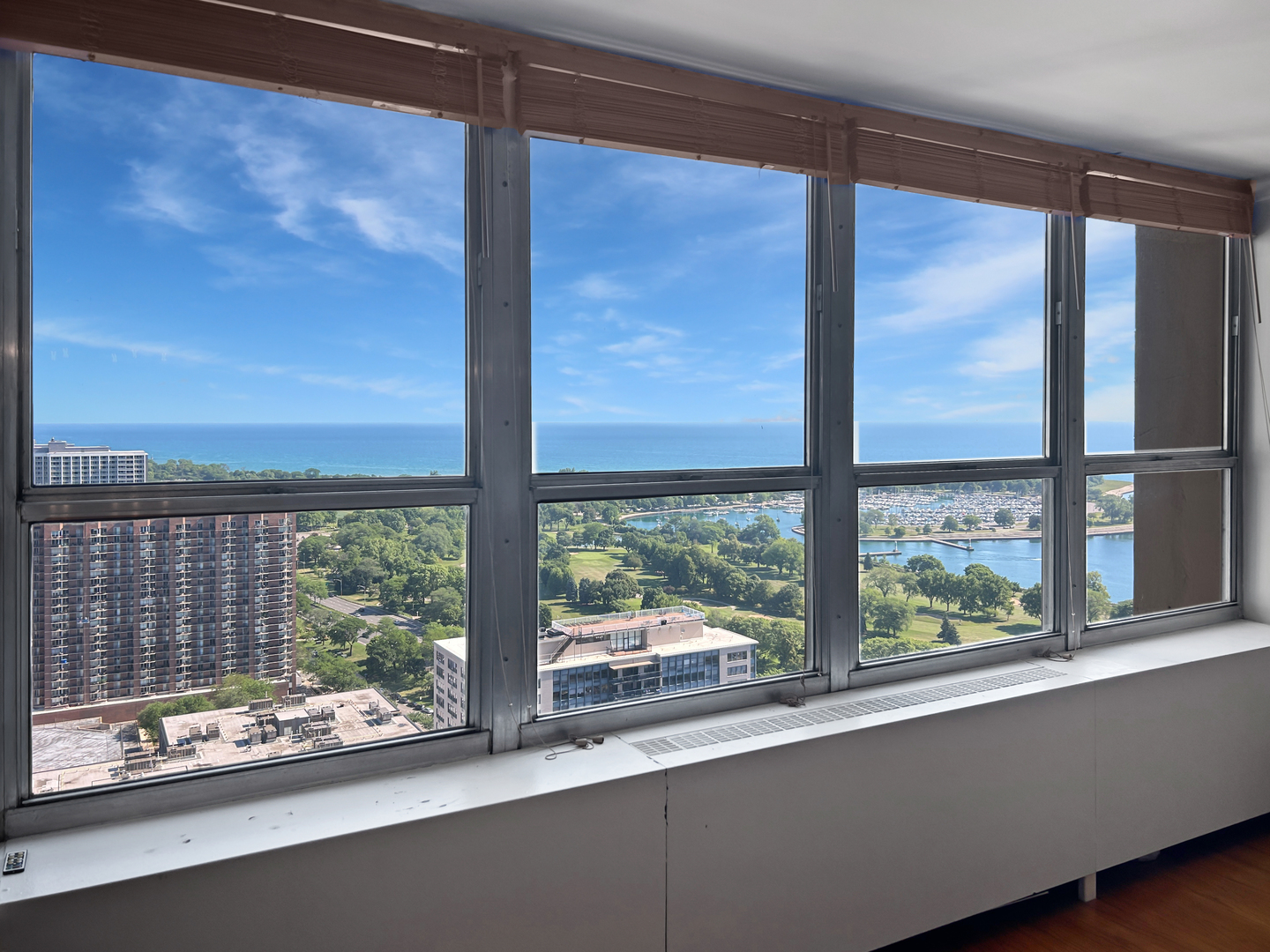 655 West Irving Park Road, Unit 3608 Chicago, IL 60613 - Photo 13 of 20 a kitchen with a large window