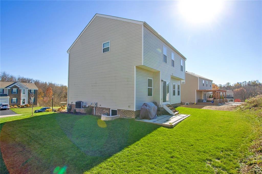 432 Beech Drive McKees Rocks, PA 15136 - Photo 4 of 22 Gallery Image 4