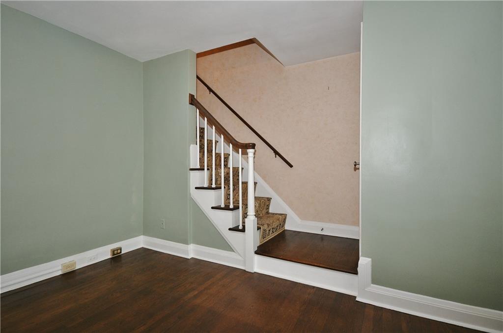 452 Sulgrave Road Pittsburgh, PA 15211 - Photo 3 of 25 a view of entryway with wooden floor