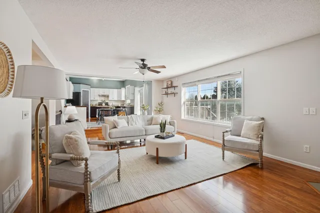 $525,000 | 17624 Foxboro Lane, Farmington, MN 55024