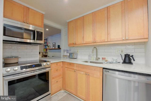 $495,000 | 406 1/2 North St Asaph Street, Alexandria, VA 22314