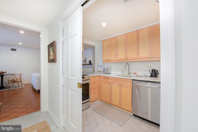 $495,000 | 406 1/2 North St Asaph Street, Alexandria, VA 22314