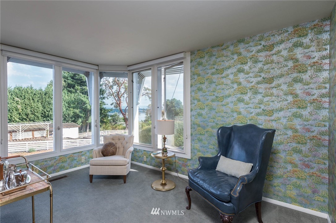 5031 Southwest Point Robinson Road Vashon, WA 98070 - Photo 12 of 25
