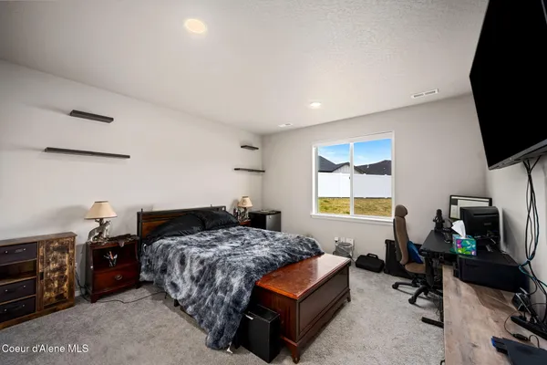 $529,999 | 6673 West Frehley Way, Rathdrum, ID 83858