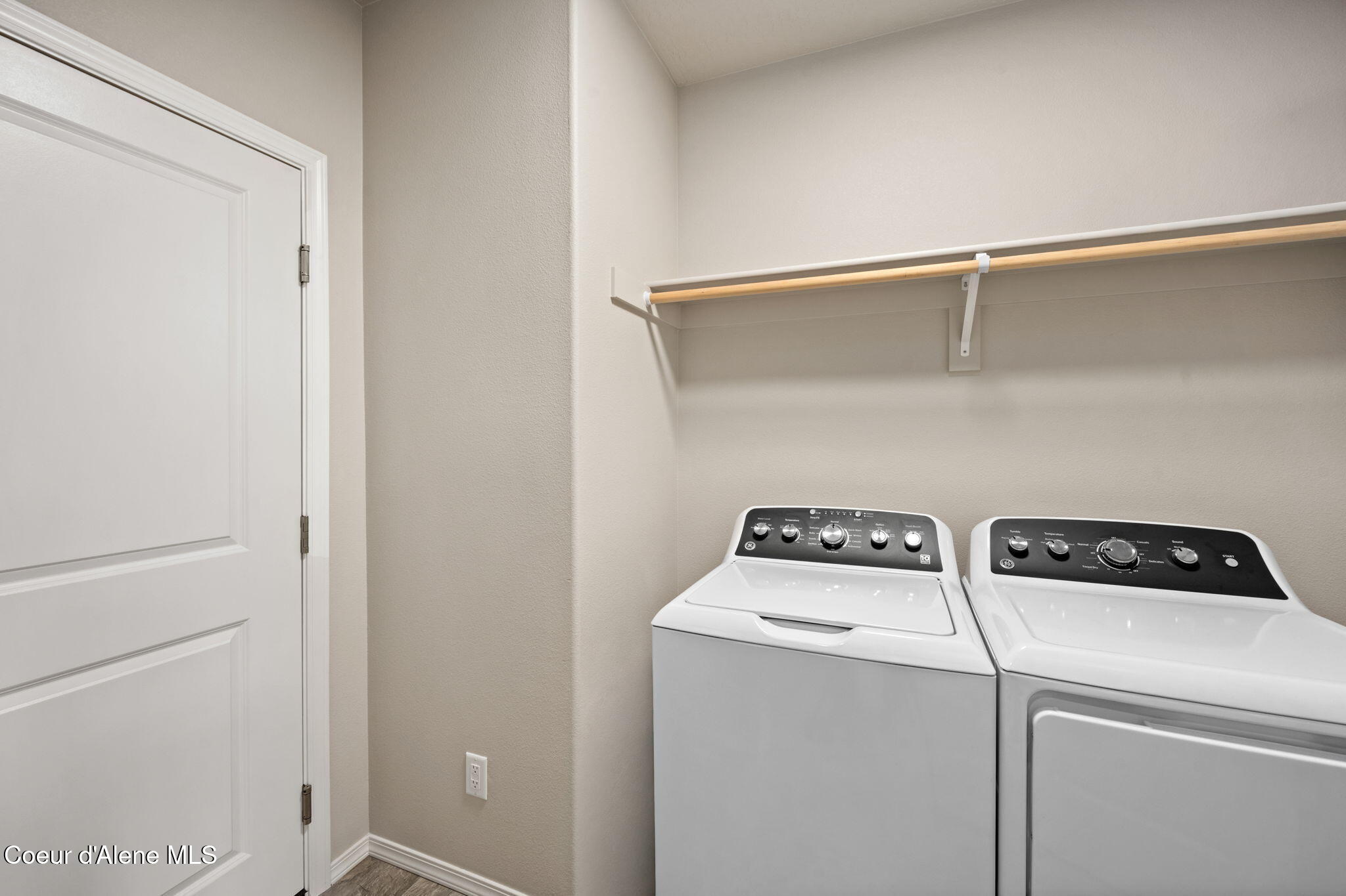 6673 West Frehley Way Rathdrum, ID 83858 - Photo 18 of 26 Interior