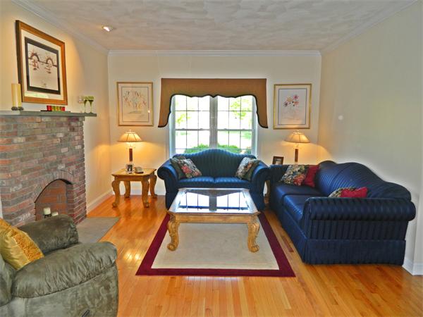 127 Carter Field Road North Andover, MA 01845 - Photo 8 of 30 Gallery Image 8
